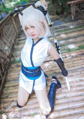 大胸美女性奴_国语版完整版